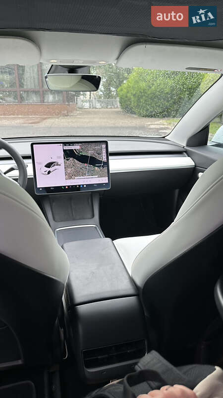 Седан Tesla Model 3 2021 в Днепре