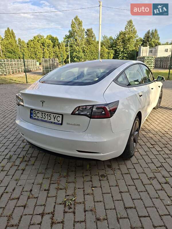 Седан Tesla Model 3 2021 в Львове фото 10 Седан Tesla Model 3 2021 в Львове