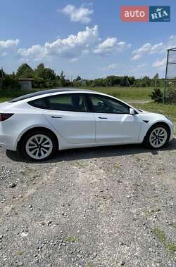 Седан Tesla Model 3 2023 в Львові