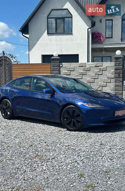 Седан Tesla Model 3 2024 в Дубно