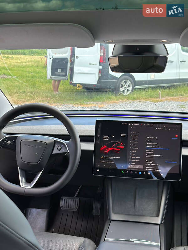 Седан Tesla Model 3 2024 в Дубно