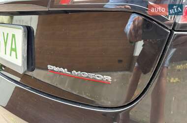 Седан Tesla Model 3 2020 в 