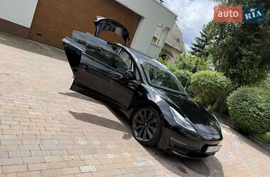 Седан Tesla Model 3 2020 в 
