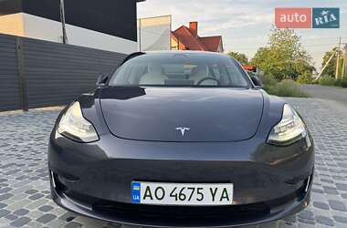 Седан Tesla Model 3 2019 в 