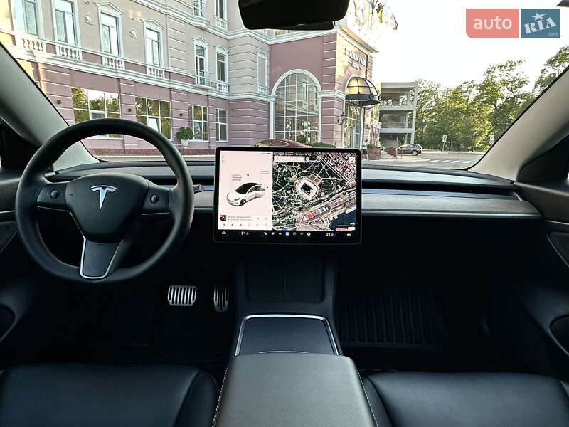 Седан Tesla Model 3 2021 в Одессе