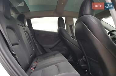 Седан Tesla Model 3 2018 в 