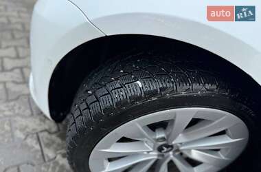 Седан Tesla Model 3 2020 в 