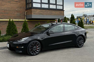 Седан Tesla Model 3 2021 в Житомире