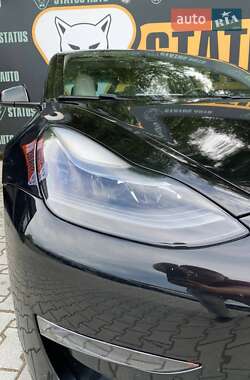 Седан Tesla Model 3 2021 в 