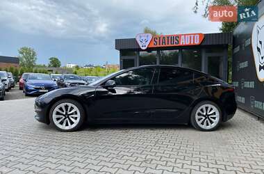 Седан Tesla Model 3 2021 в 