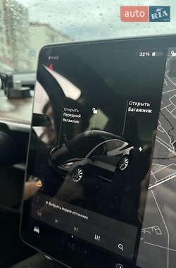 Седан Tesla Model 3 2019 в 