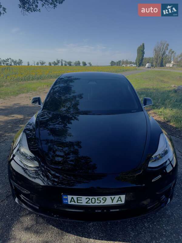 Седан Tesla Model 3 2019 в Днепре