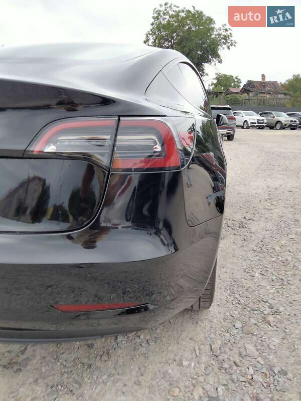 Седан Tesla Model 3 2023 в Белой Церкви
