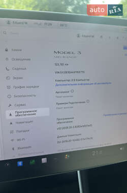 Седан Tesla Model 3 2018 в 