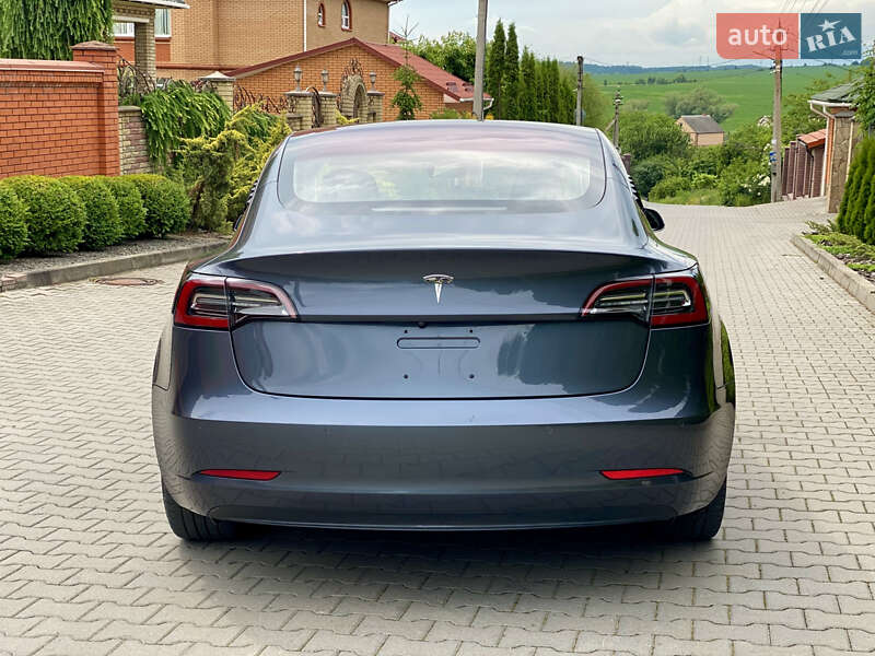 Седан Tesla Model 3 2018 в Хмельницком