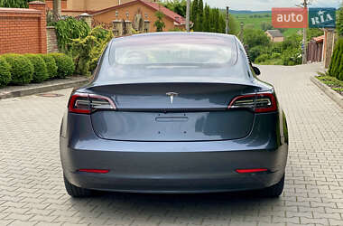 Седан Tesla Model 3 2018 в 