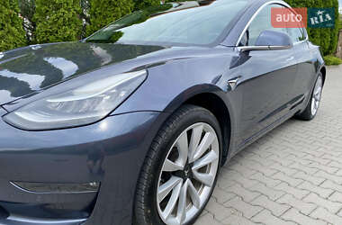 Седан Tesla Model 3 2018 в 
