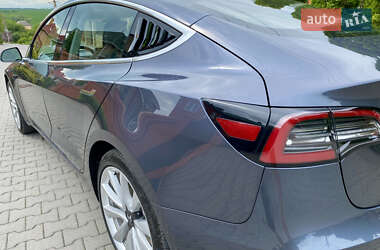 Седан Tesla Model 3 2018 в 