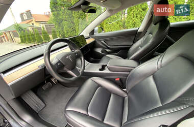 Седан Tesla Model 3 2018 в 
