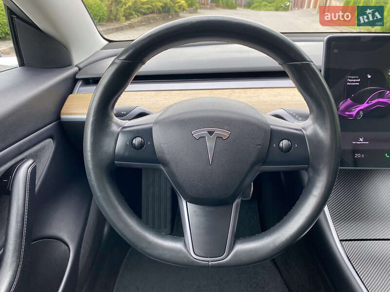 Седан Tesla Model 3 2018 в Хмельницком
