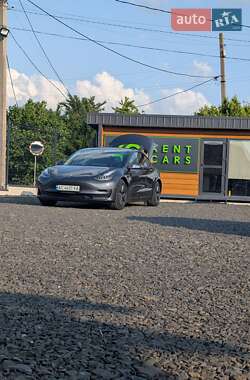 Седан Tesla Model 3 2020 в Луцьку