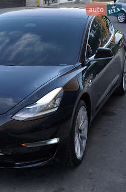 Седан Tesla Model 3 2018 в 