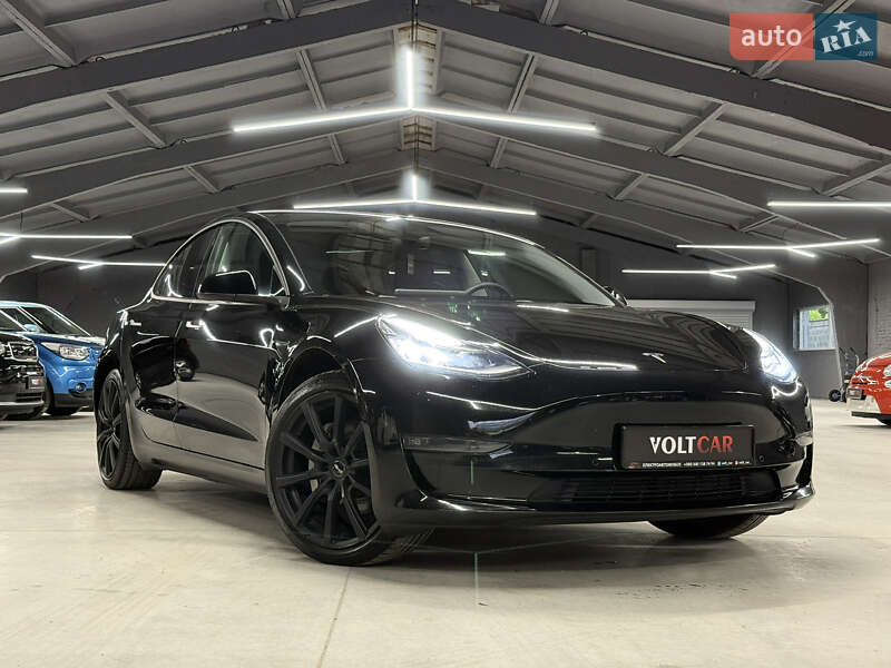 Седан Tesla Model 3 2019 в Владимире