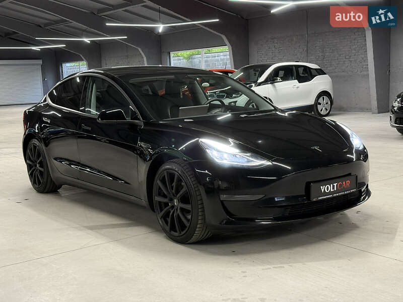 Седан Tesla Model 3 2019 в Владимире