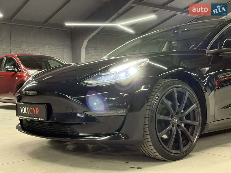 Седан Tesla Model 3 2019 в Владимире