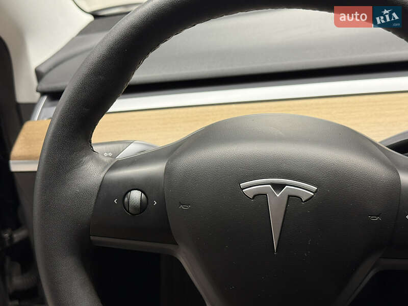 Седан Tesla Model 3 2019 в Владимире