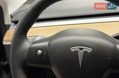 Седан Tesla Model 3 2019 в 