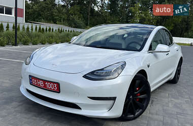 Седан Tesla Model 3 2019 в 