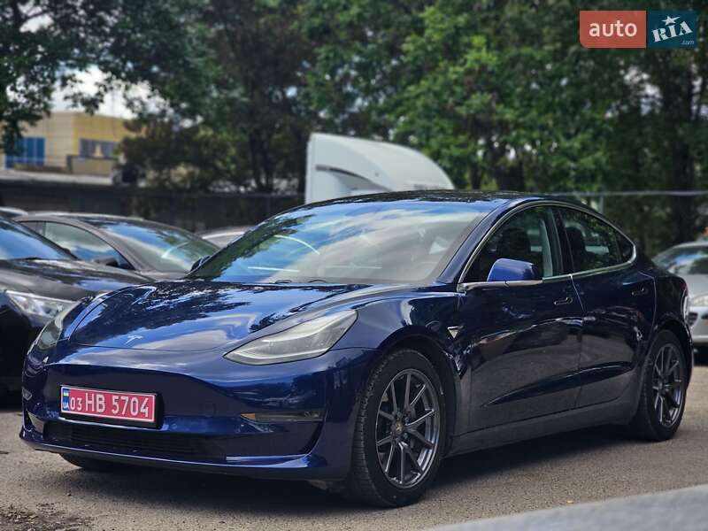 Седан Tesla Model 3 2018 в 
