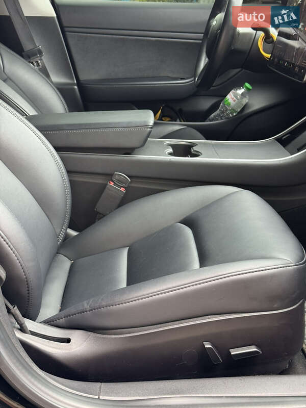 Седан Tesla Model 3 2018 в Каменец-Подольском