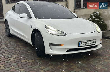 Седан Tesla Model 3 2019 в 