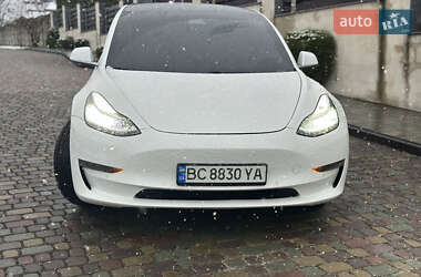 Седан Tesla Model 3 2019 в 