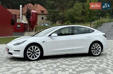 Седан Tesla Model 3 2019 в 