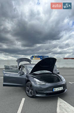 Седан Tesla Model 3 2018 в 