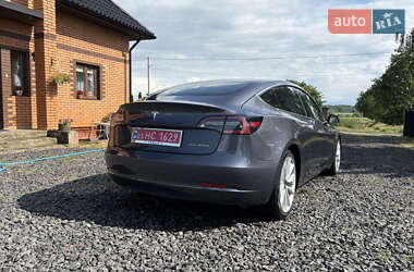Седан Tesla Model 3 2018 в 