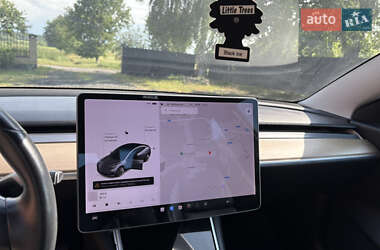 Седан Tesla Model 3 2018 в 