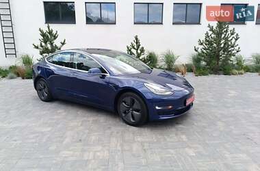 Седан Tesla Model 3 2019 в 