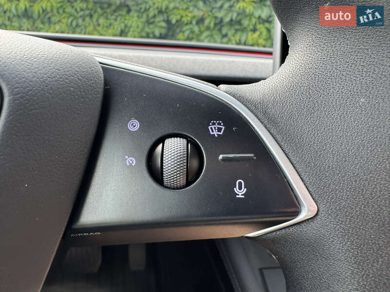 Седан Tesla Model 3 2024 в Стрые