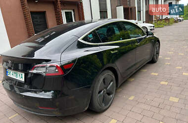 Седан Tesla Model 3 2019 в 