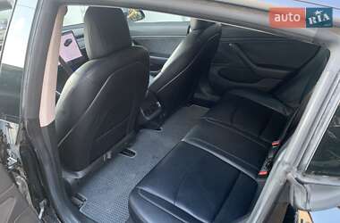 Седан Tesla Model 3 2017 в 