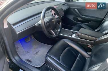 Седан Tesla Model 3 2017 в 