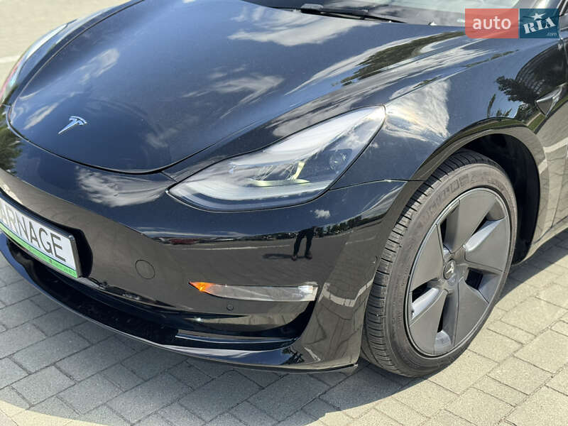 Седан Tesla Model 3 2022 в Хмельницком