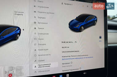 Седан Tesla Model 3 2022 в 