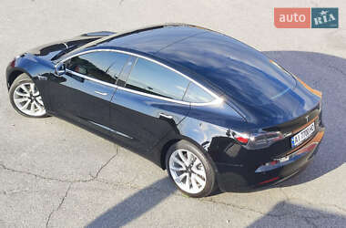 Седан Tesla Model 3 2019 в Киеве