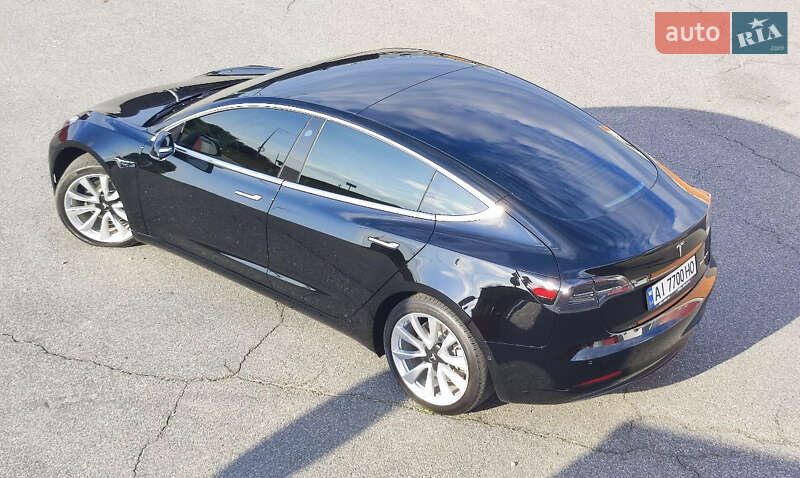 Седан Tesla Model 3 2019 в 