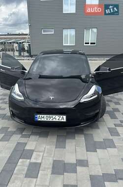 Седан Tesla Model 3 2019 в 